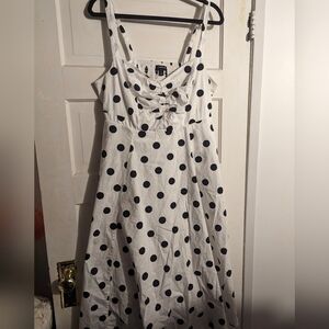Torrid - Midi Fit & Flare Dress White with Black Polka Dots - size 1 (14/16)